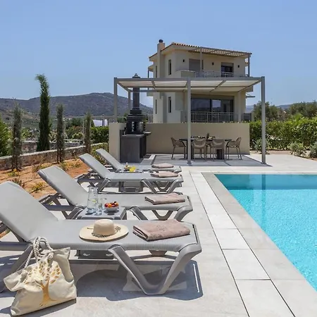 Ioanna - Utopia Luxury With Private Pool *